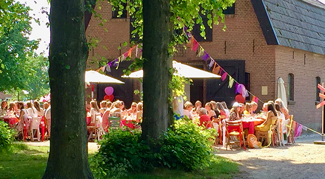 Terras bij De Leurse Maalderij